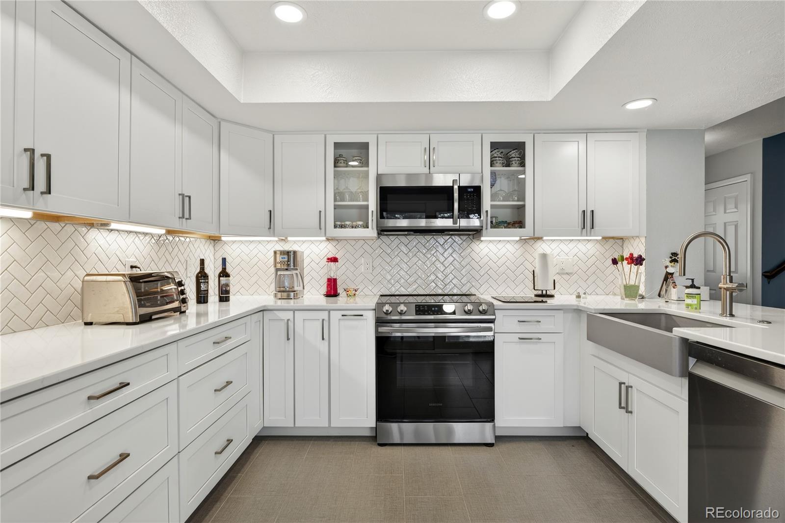 MLS Image #10 for 2132 s victor street a,aurora, Colorado
