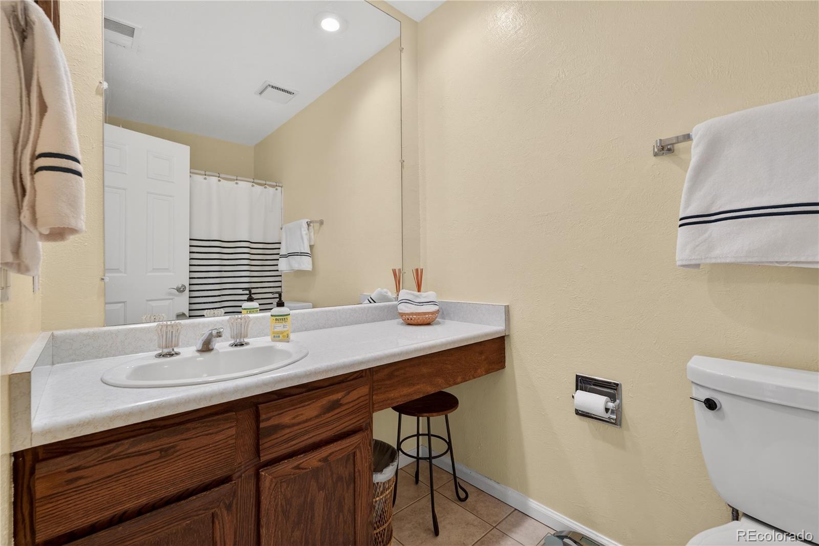 MLS Image #13 for 2132 s victor street a,aurora, Colorado