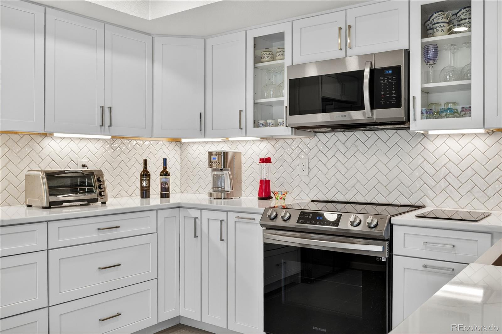 MLS Image #8 for 2132 s victor street a,aurora, Colorado