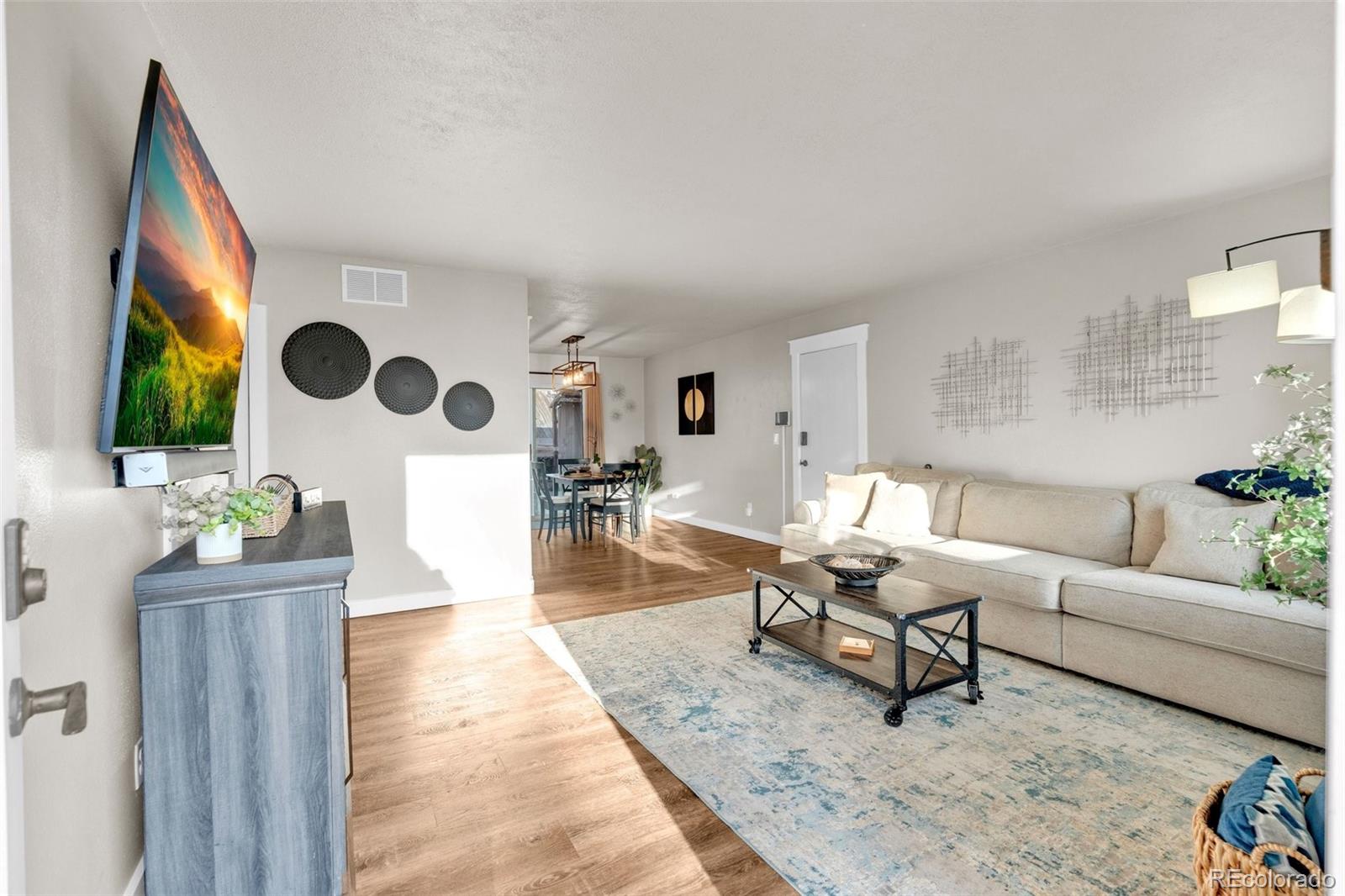 MLS Image #3 for 2010  shawnee drive,colorado springs, Colorado