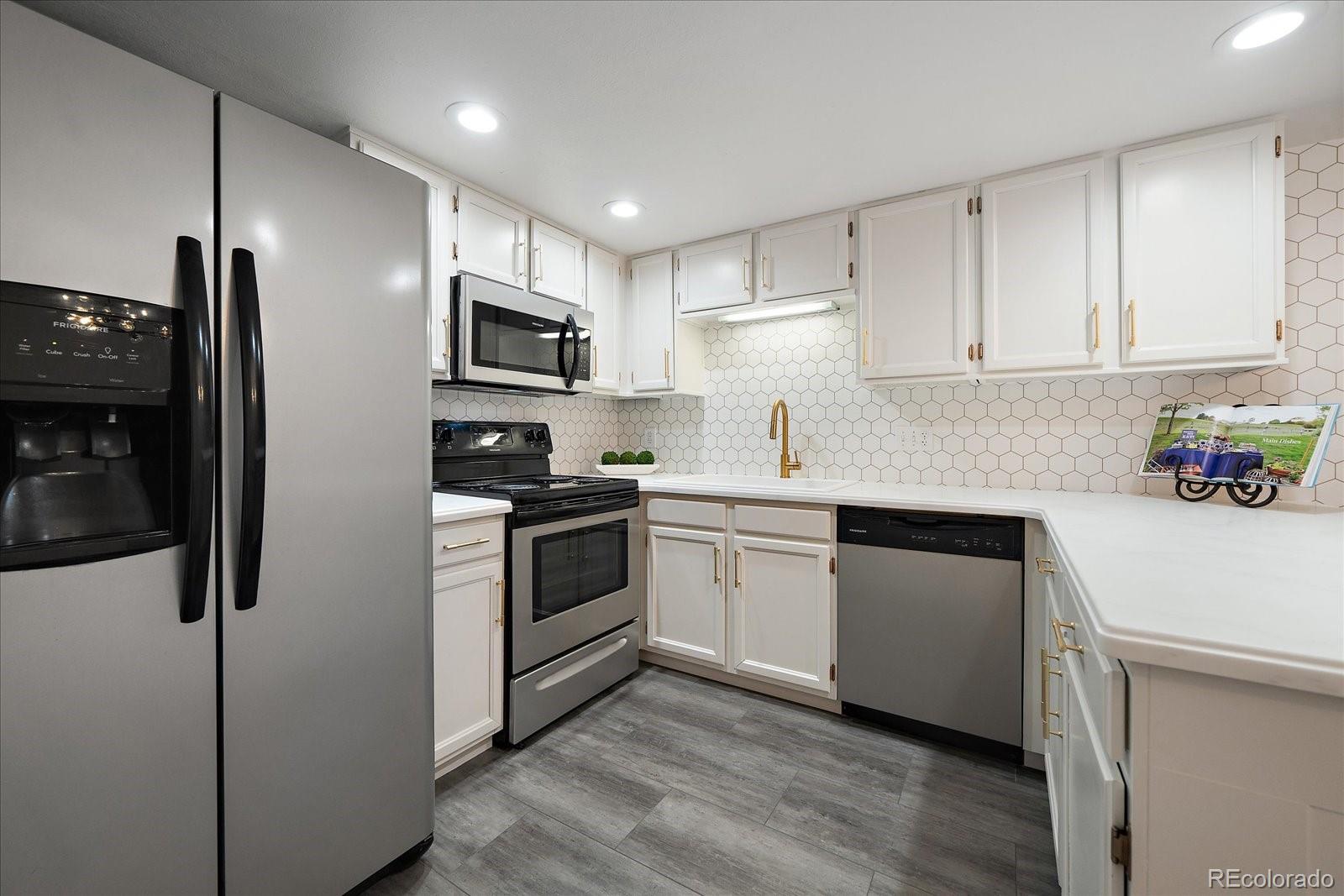 MLS Image #1 for 8438  everett way b,arvada, Colorado