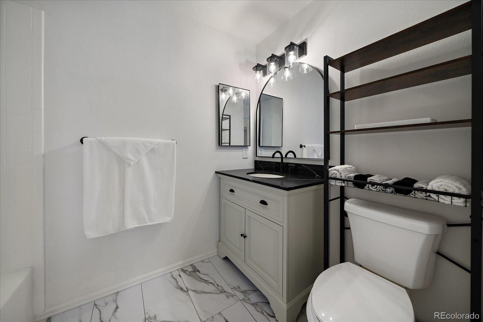 MLS Image #16 for 8438  everett way b,arvada, Colorado