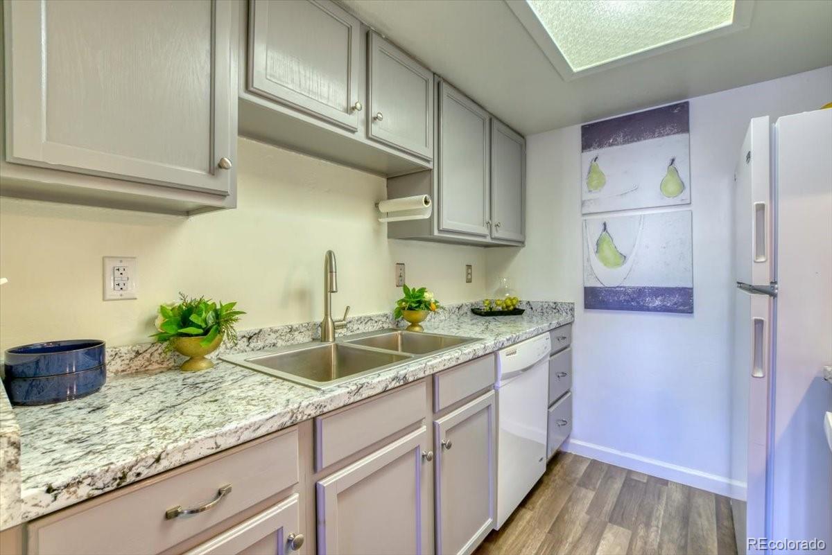 MLS Image #6 for 6007  yarrow street d,arvada, Colorado