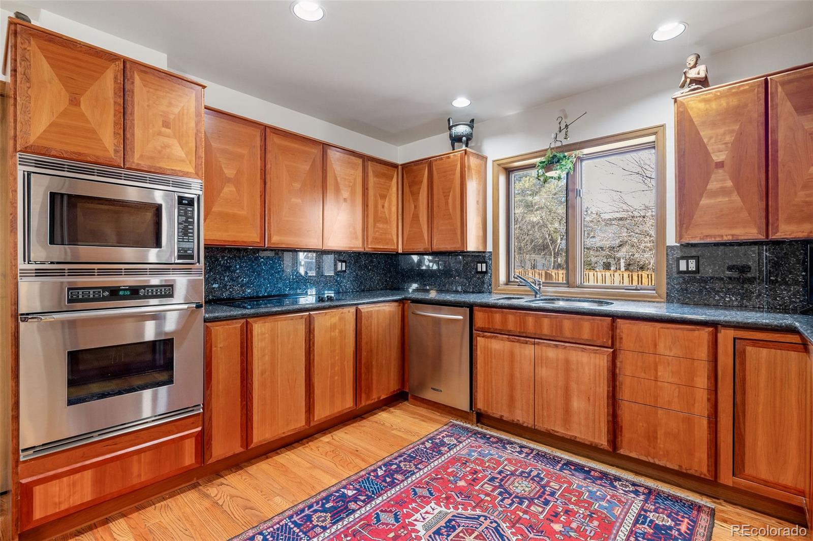 MLS Image #12 for 625  grape street,denver, Colorado