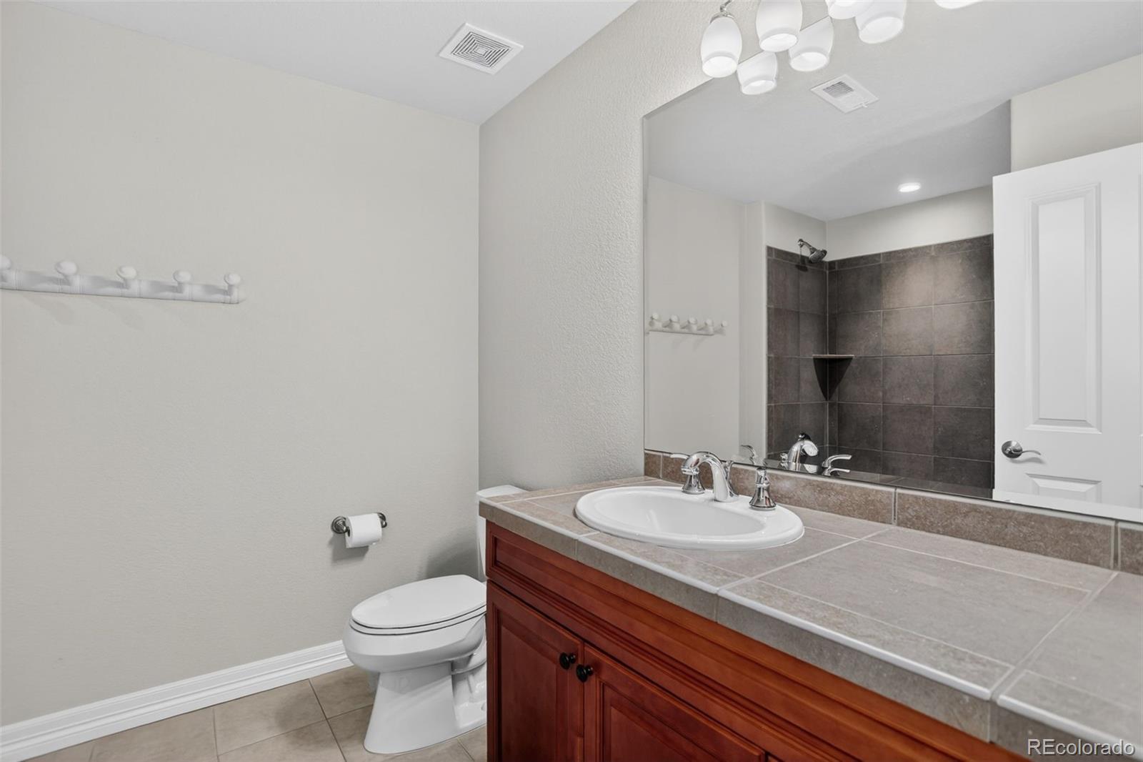 MLS Image #39 for 6568 s blackhawk way,aurora, Colorado