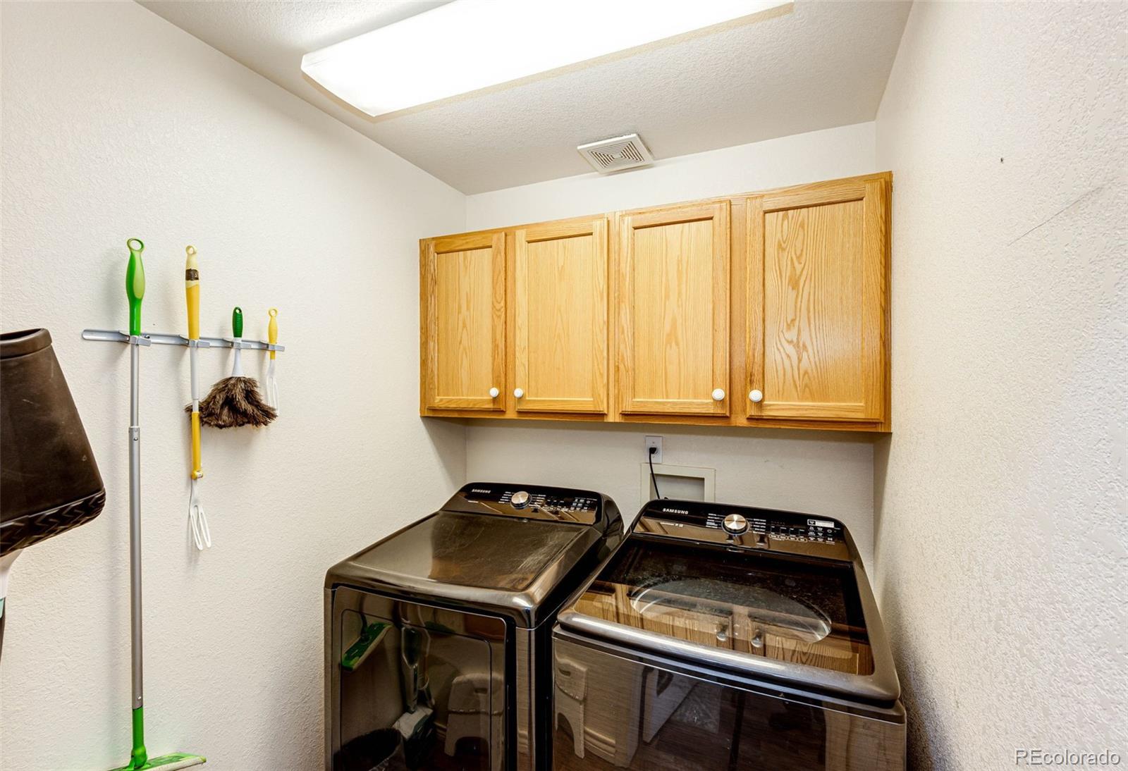 MLS Image #24 for 825  cherokee street,strasburg, Colorado