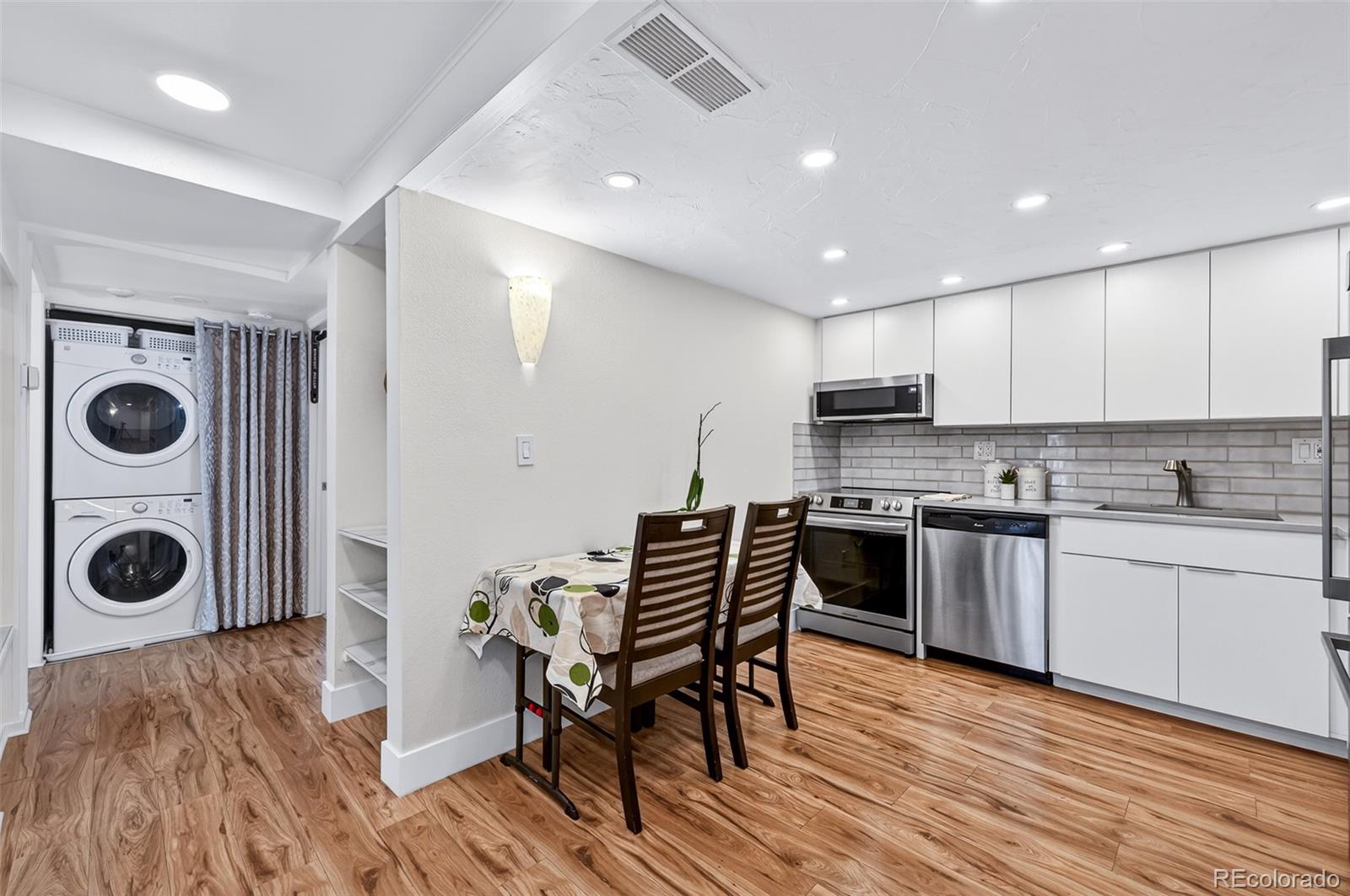 MLS Image #6 for 9690  brentwood way 207,broomfield, Colorado