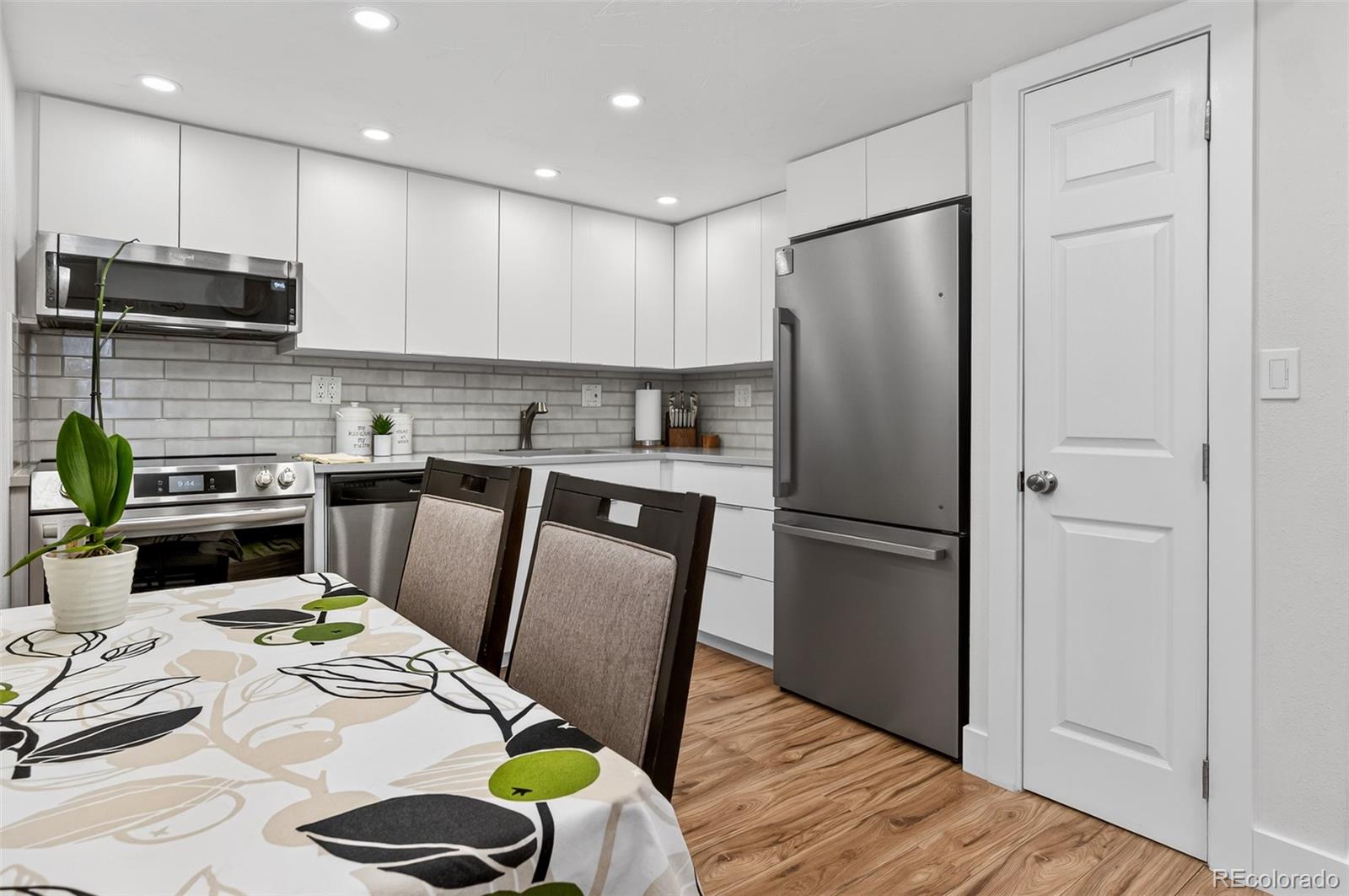 MLS Image #7 for 9690  brentwood way 207,broomfield, Colorado