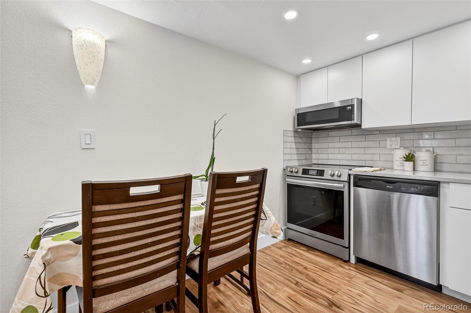 MLS Image #8 for 9690  brentwood way 207,broomfield, Colorado