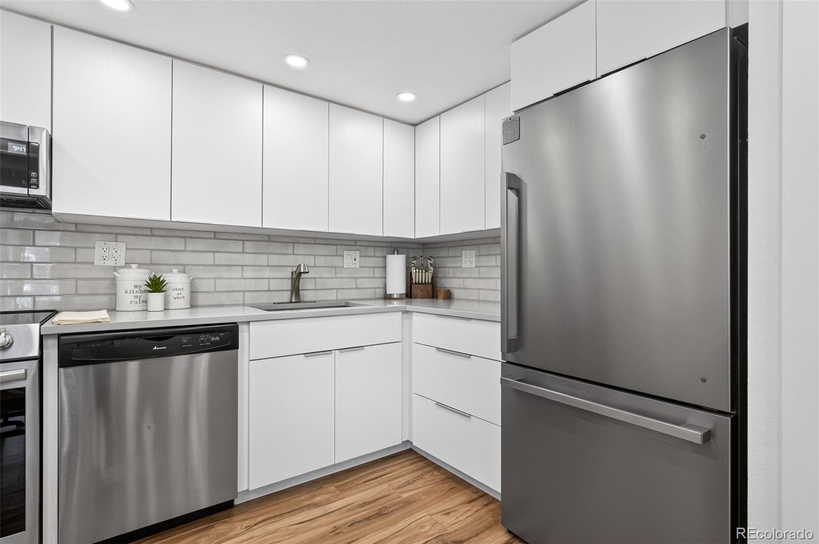 MLS Image #9 for 9690  brentwood way 207,broomfield, Colorado