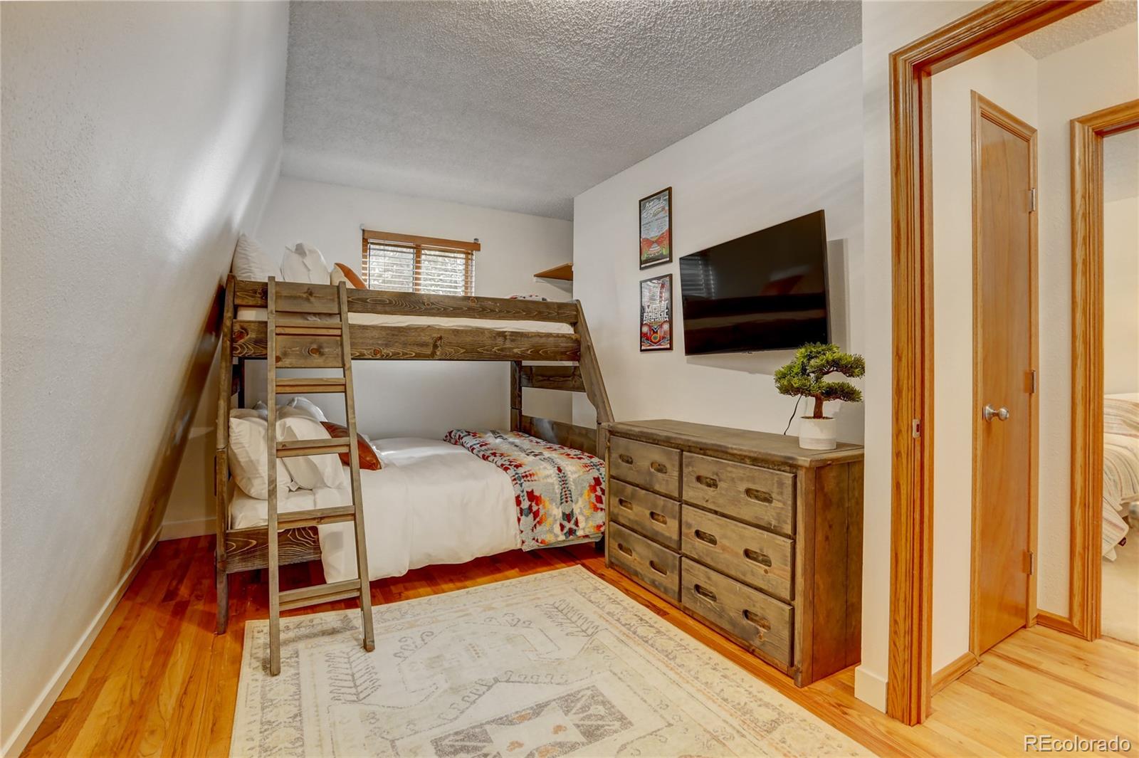 MLS Image #12 for 22354  park lane,morrison, Colorado