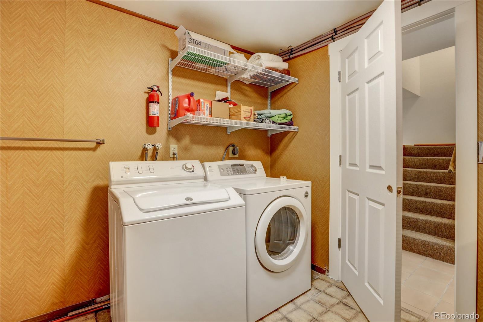 MLS Image #28 for 22354  park lane,morrison, Colorado
