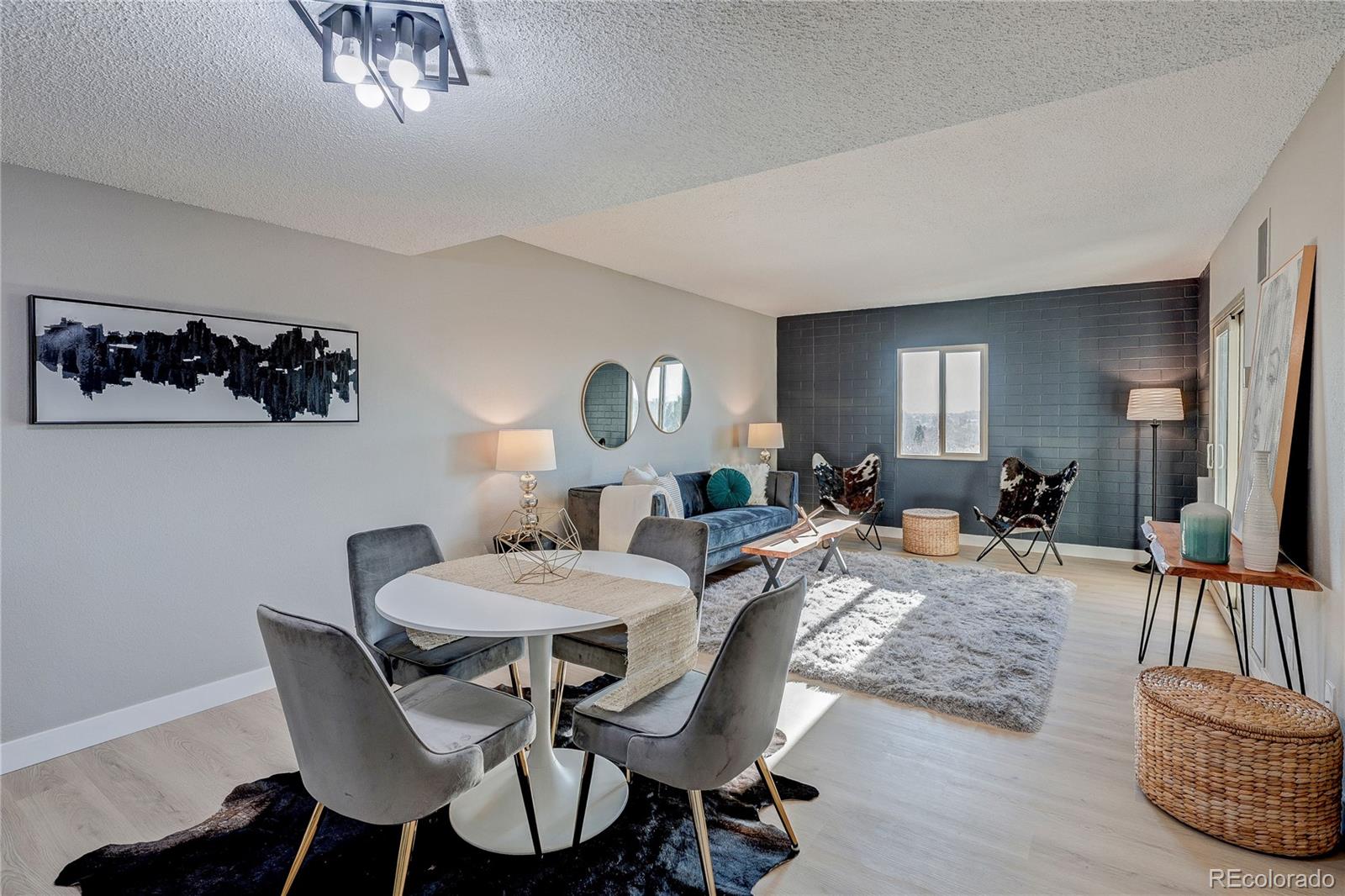 MLS Image #1 for 2880 s locust  709s,denver, Colorado