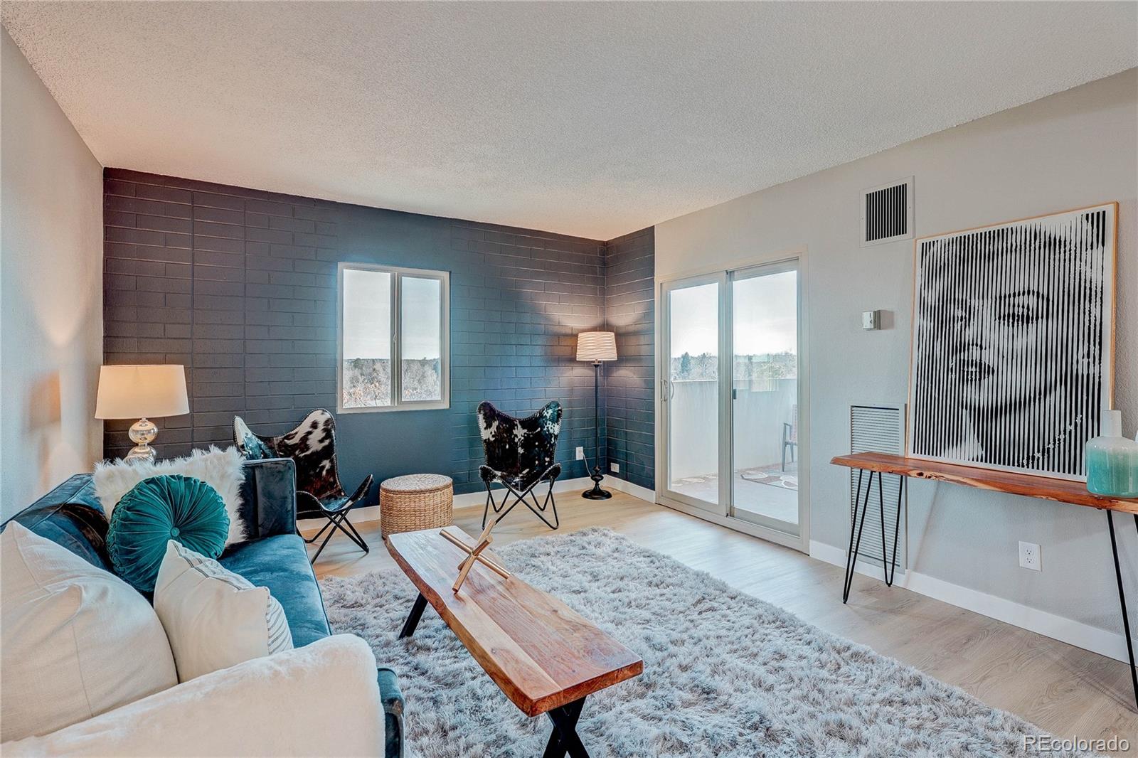 MLS Image #7 for 2880 s locust  709s,denver, Colorado