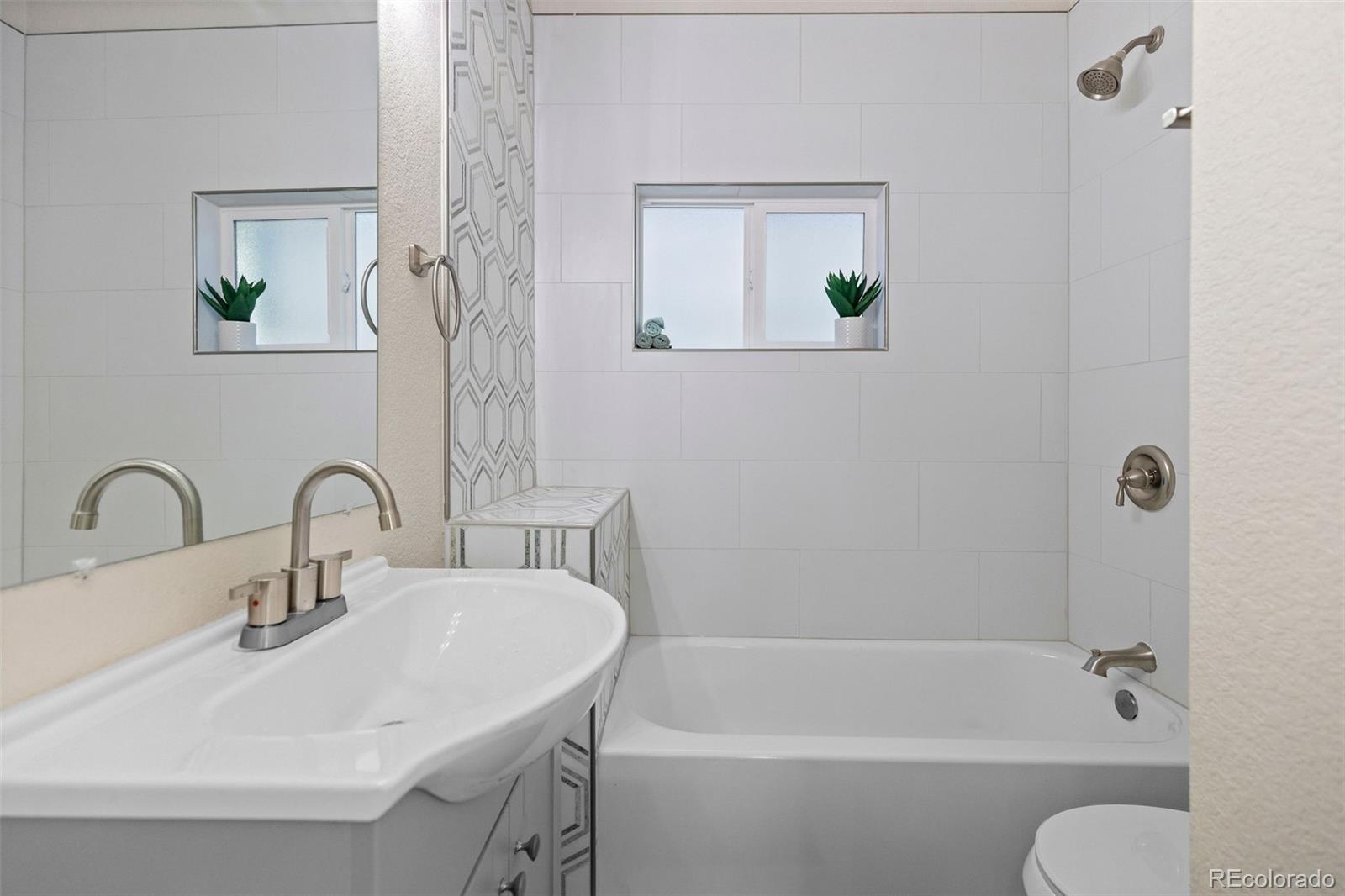 MLS Image #16 for 146  stuart street,denver, Colorado