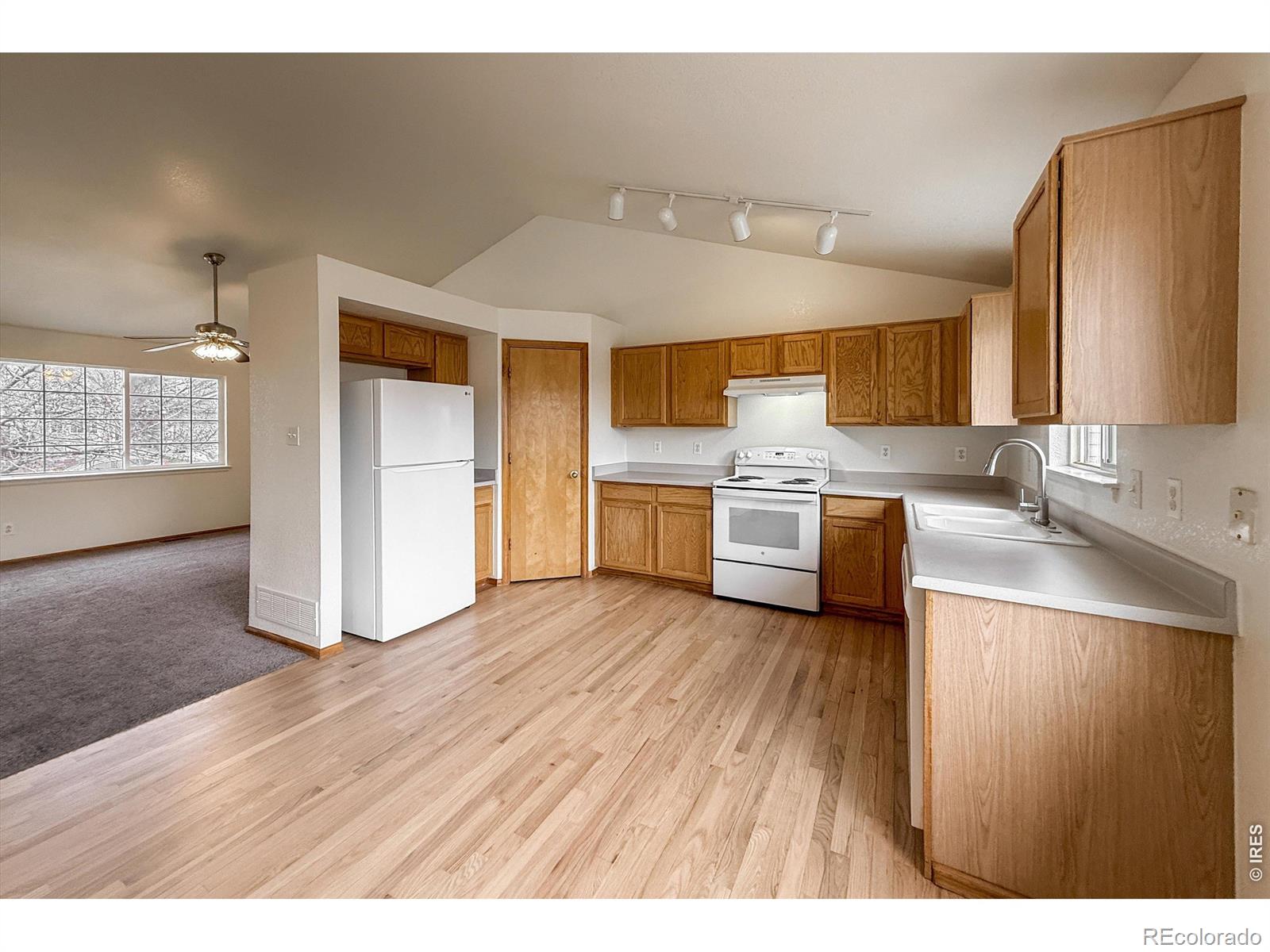MLS Image #10 for 5442  fox run boulevard,longmont, Colorado