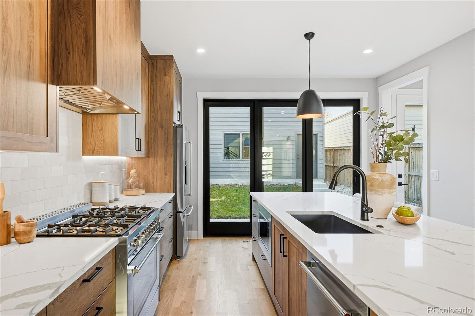 MLS Image #12 for 2184 s sherman street,denver, Colorado