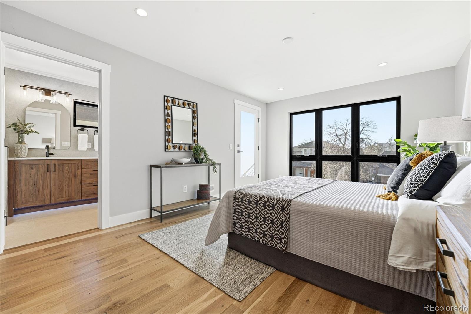 MLS Image #22 for 2184 s sherman street,denver, Colorado
