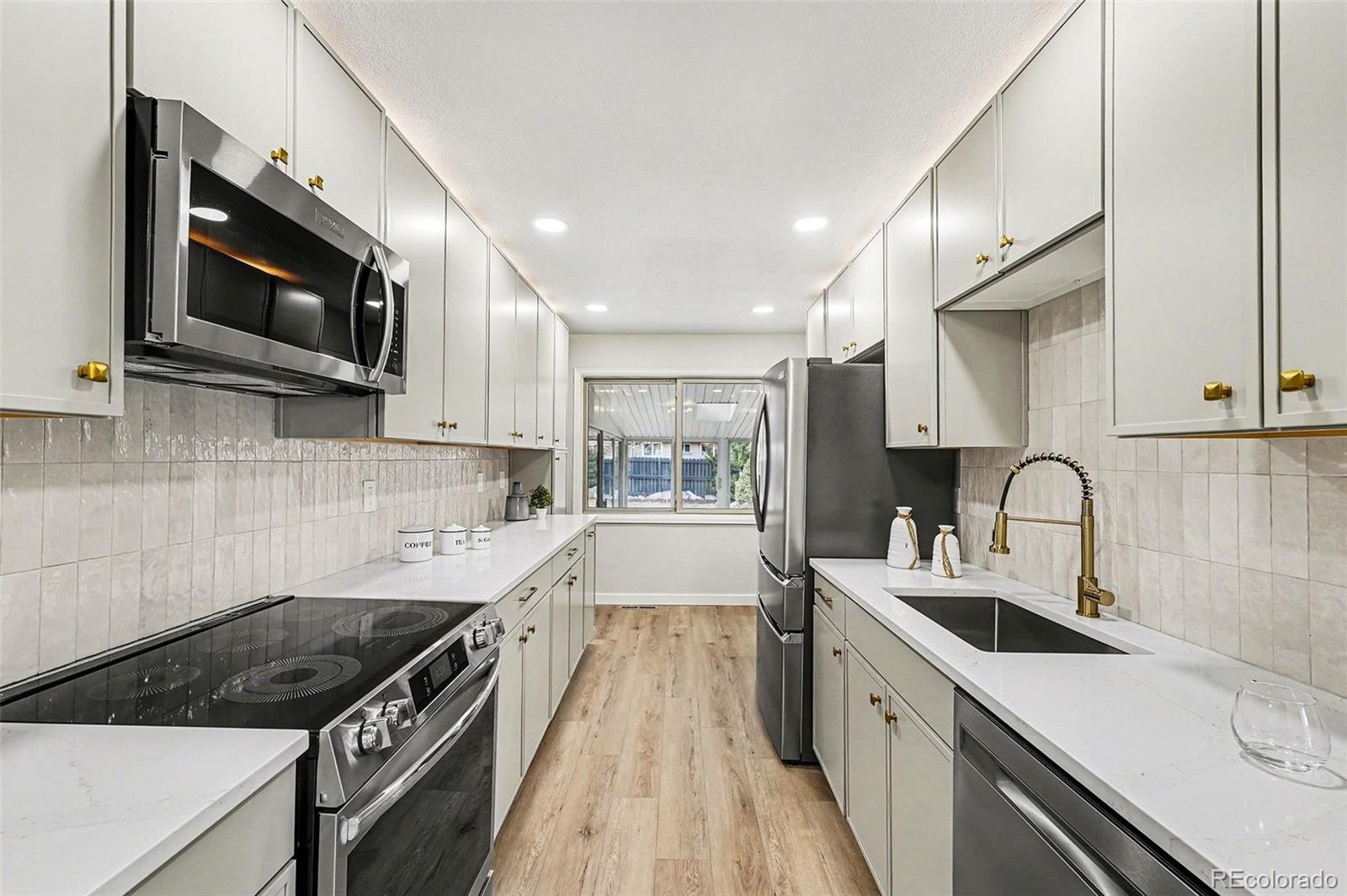 MLS Image #9 for 2069 s raleigh street,denver, Colorado