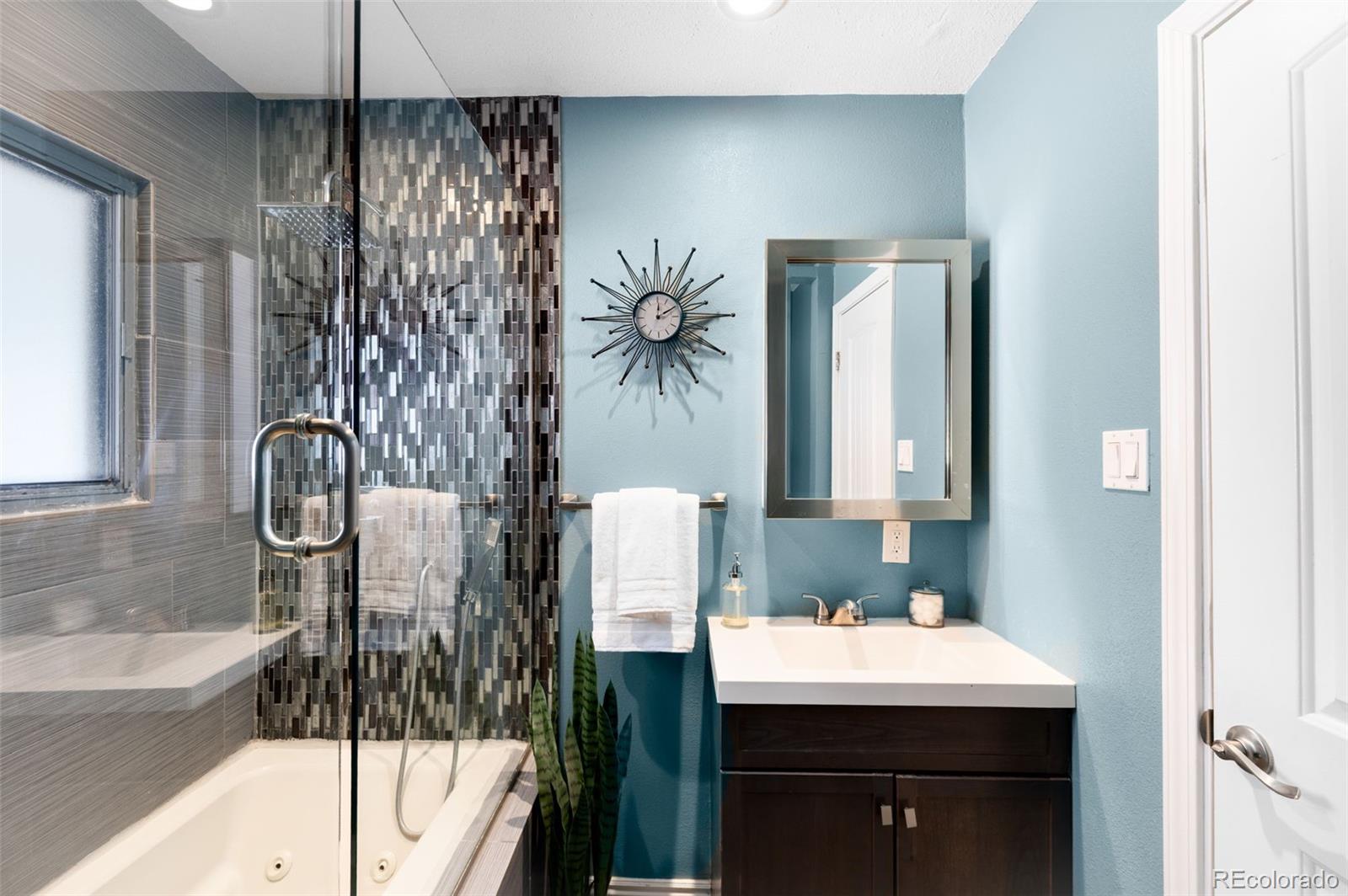 MLS Image #11 for 2300  ironton street,aurora, Colorado