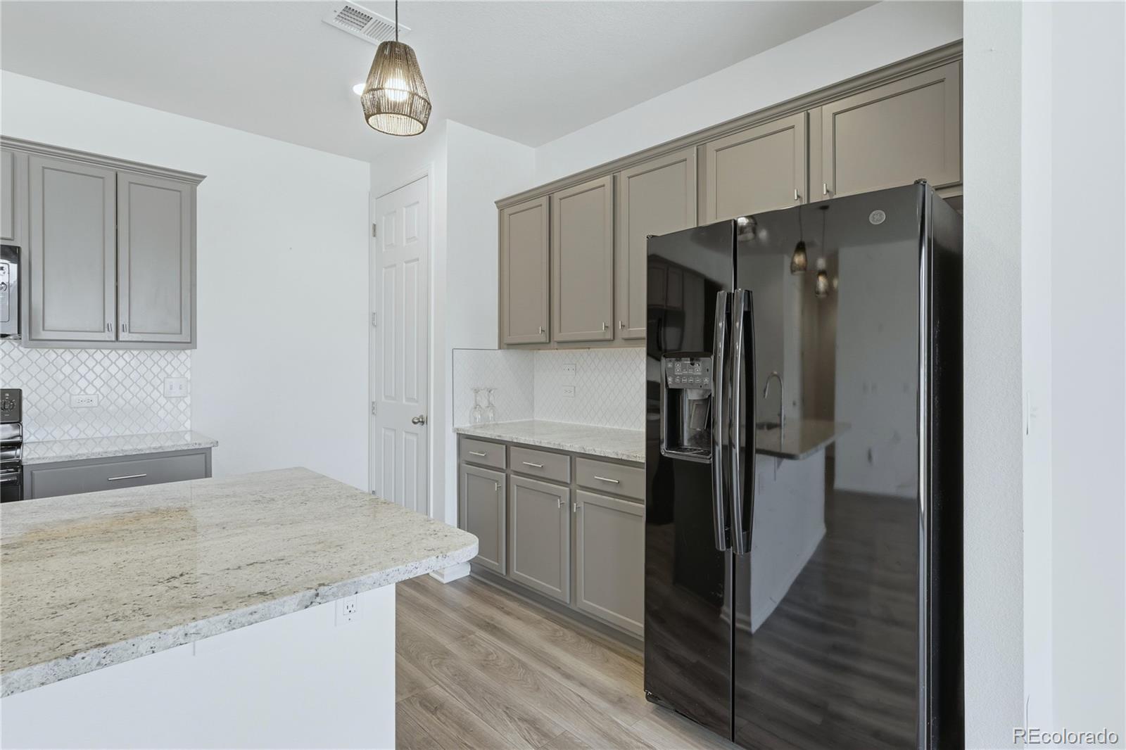 MLS Image #13 for 10562  yosemite street,commerce city, Colorado