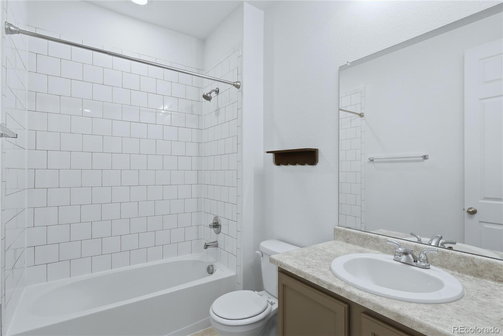 MLS Image #16 for 10562  yosemite street,commerce city, Colorado