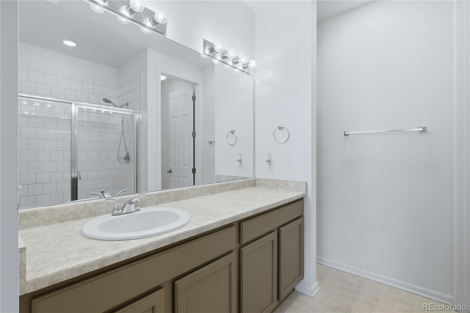 MLS Image #19 for 10562  yosemite street,commerce city, Colorado