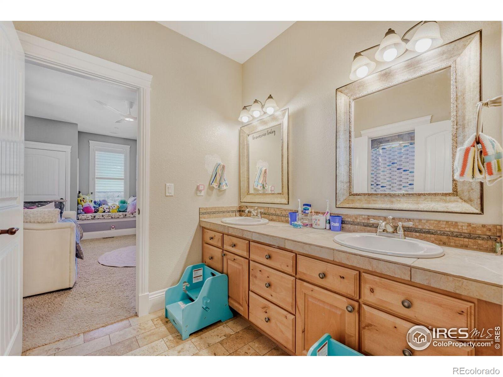 MLS Image #25 for 10452  sunlight drive,lafayette, Colorado