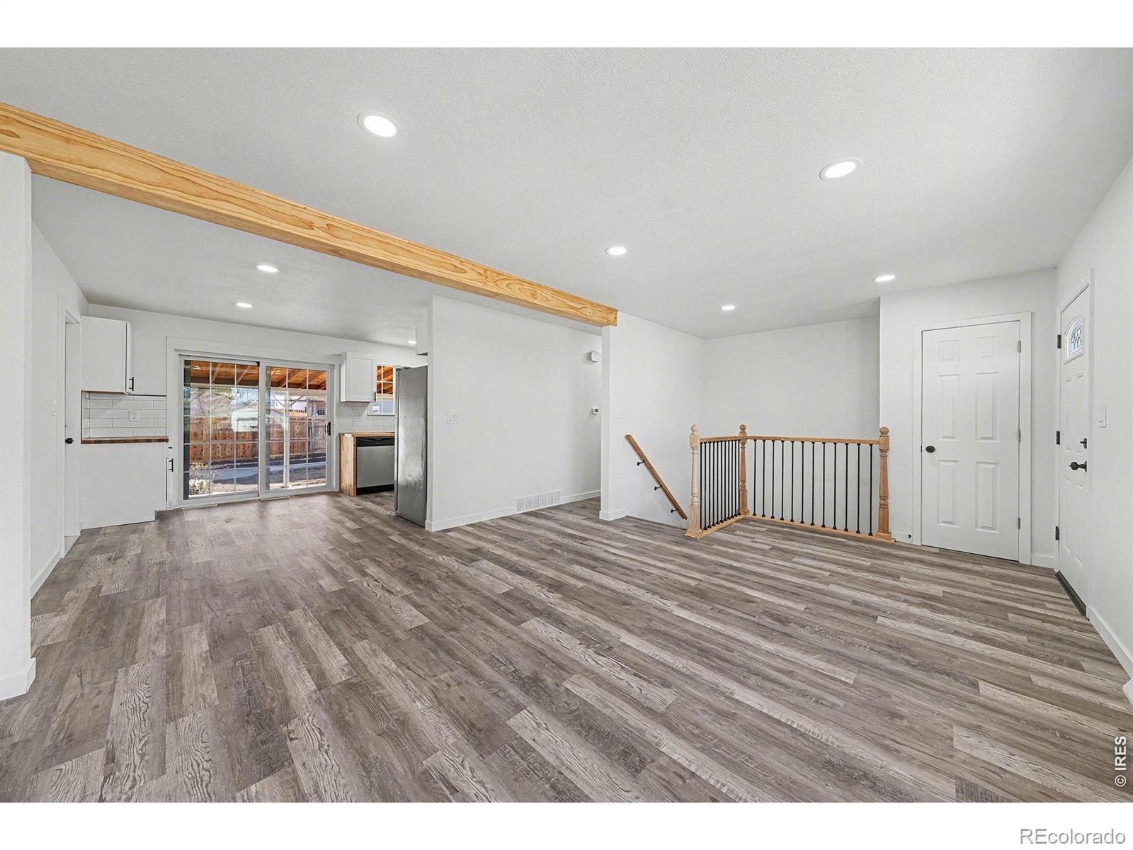MLS Image #5 for 908  applewood court,fort lupton, Colorado
