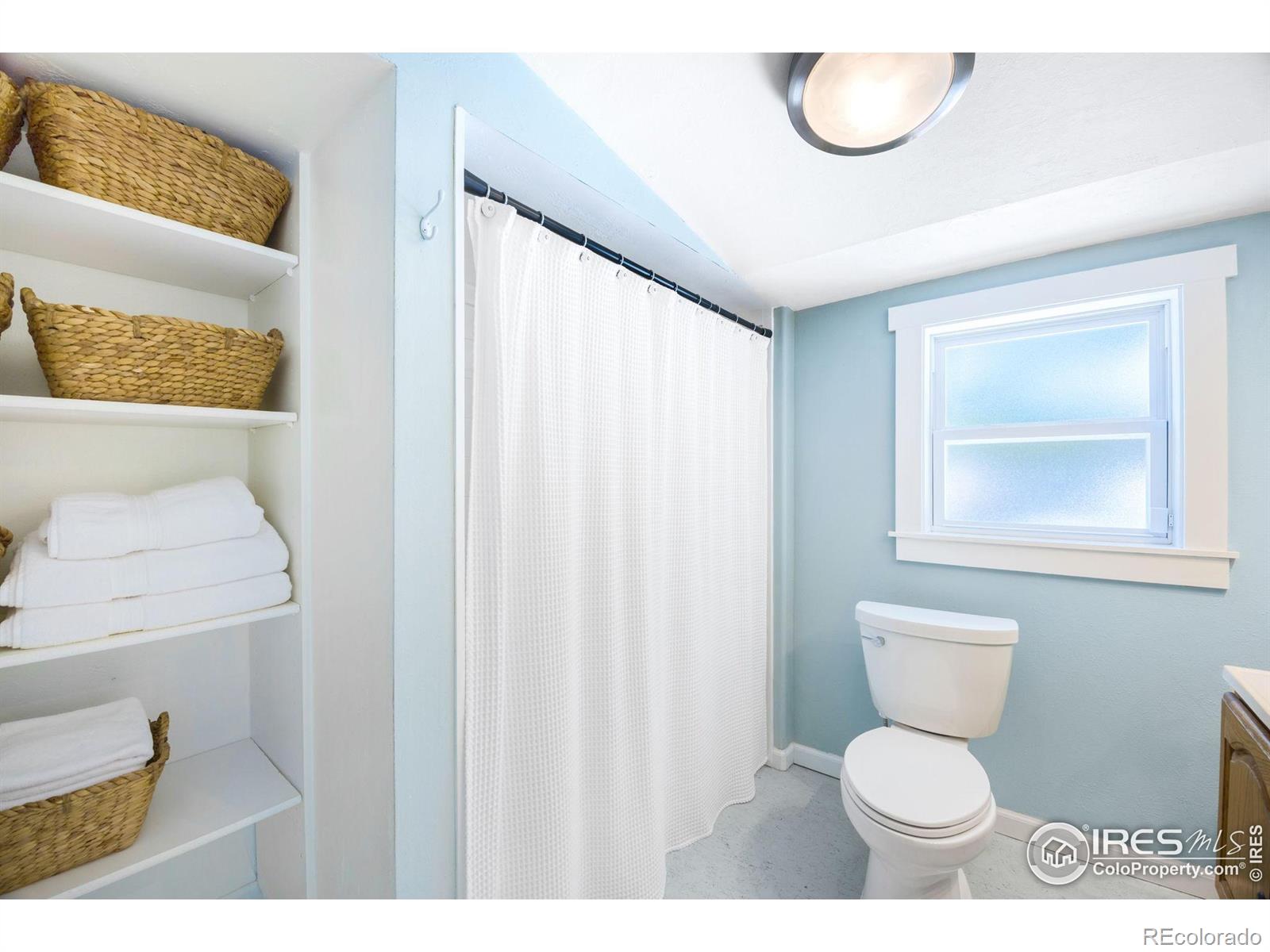 MLS Image #19 for 927  5th street,berthoud, Colorado
