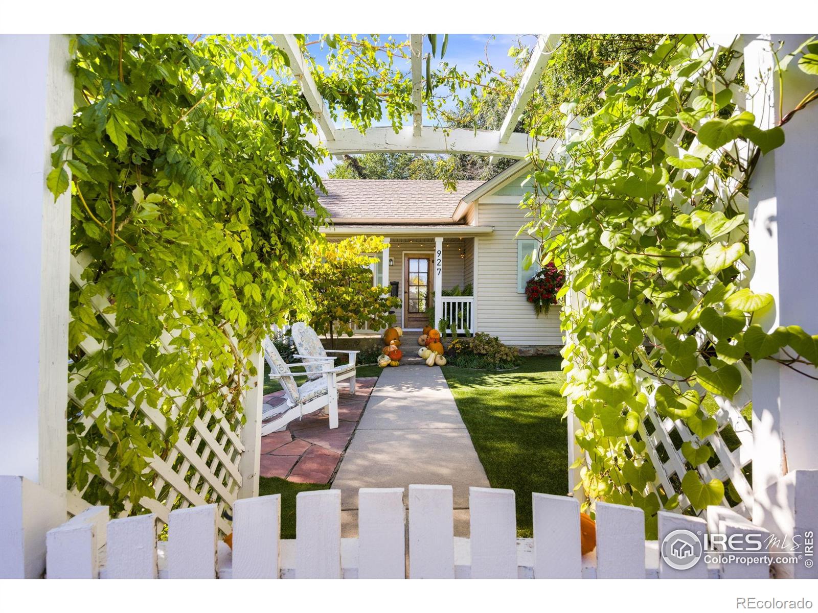 MLS Image #2 for 927  5th street,berthoud, Colorado