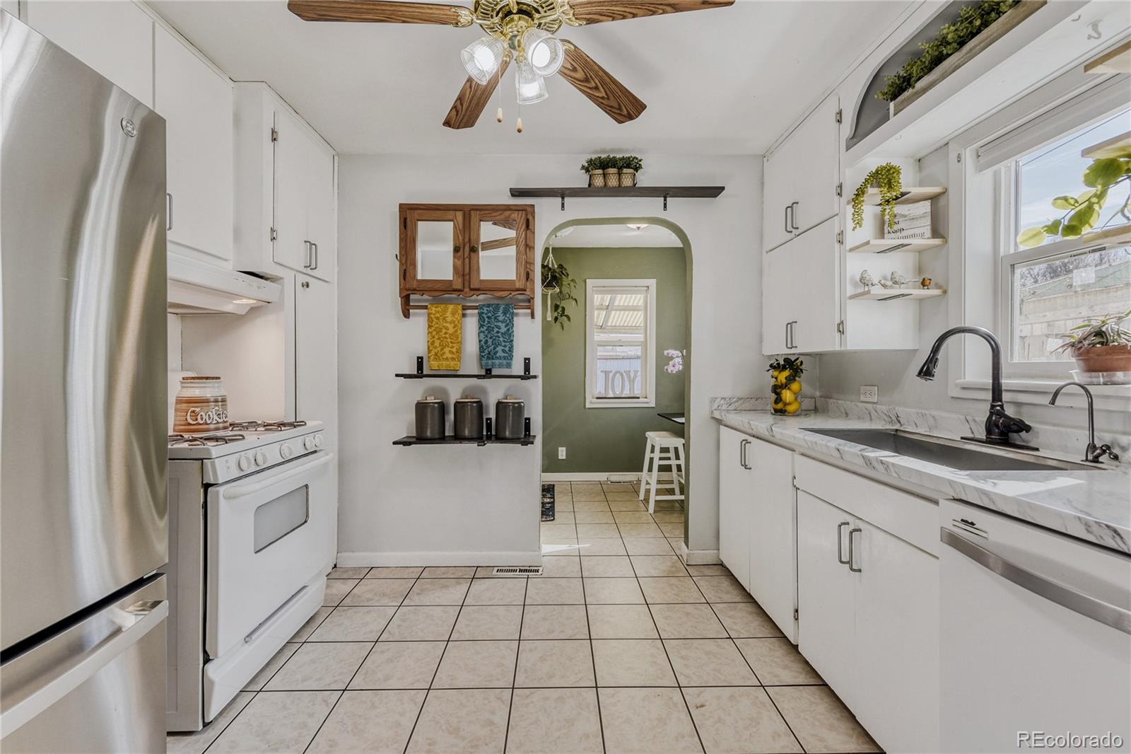 MLS Image #7 for 1364  hanover street,aurora, Colorado