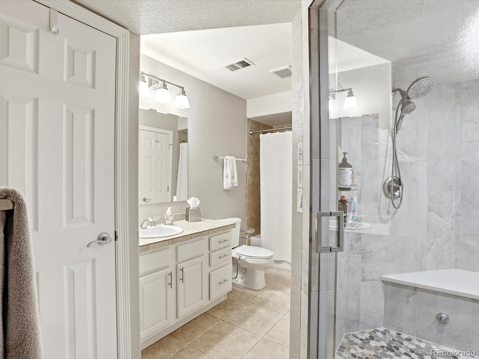 MLS Image #37 for 3885  broadmoor loop,broomfield, Colorado
