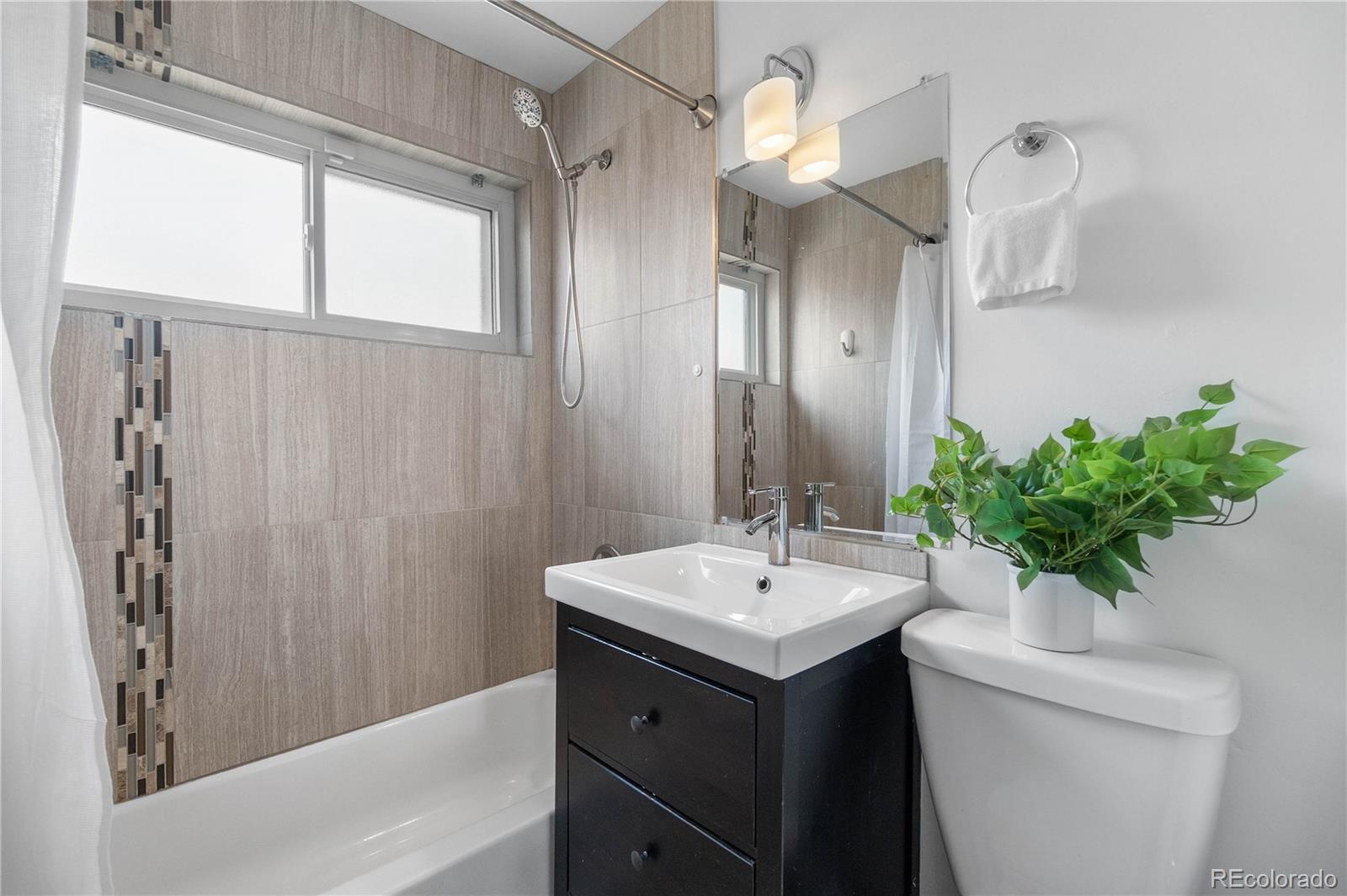 MLS Image #17 for 3032 n adams street,denver, Colorado