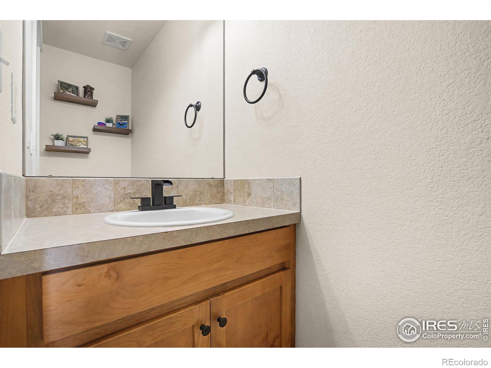 MLS Image #9 for 621  denali court,windsor, Colorado