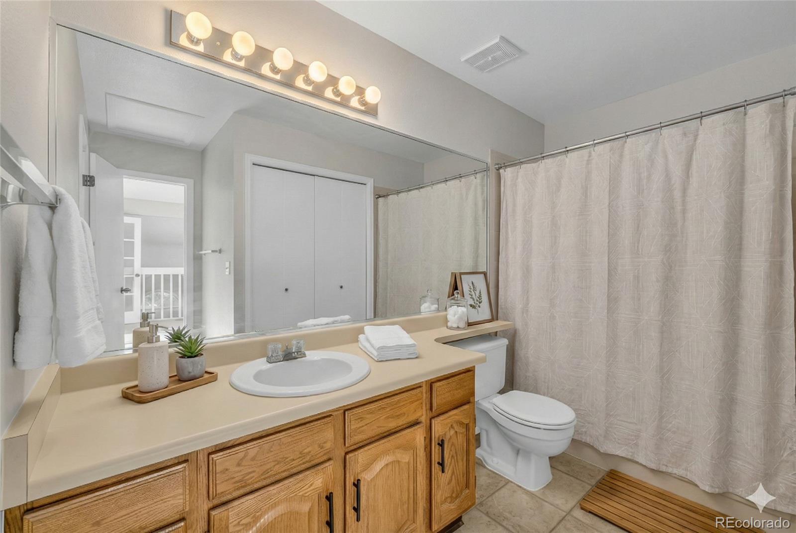 MLS Image #10 for 9390  yale lane,highlands ranch, Colorado