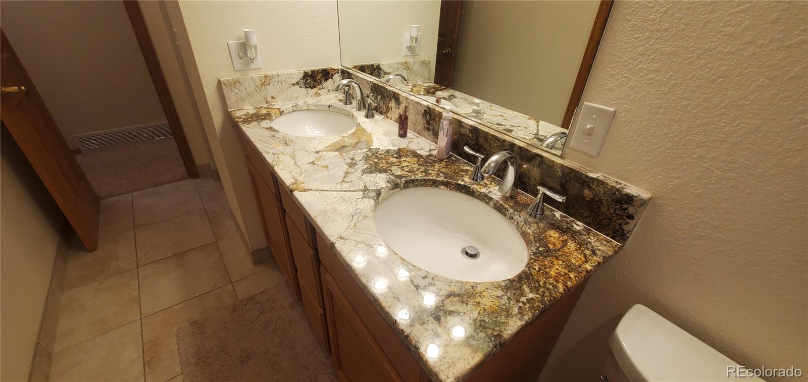 MLS Image #5 for 8120 s jay drive,littleton, Colorado