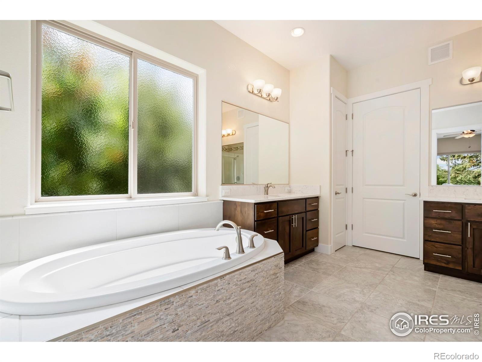 MLS Image #15 for 684  deer meadow drive,loveland, Colorado