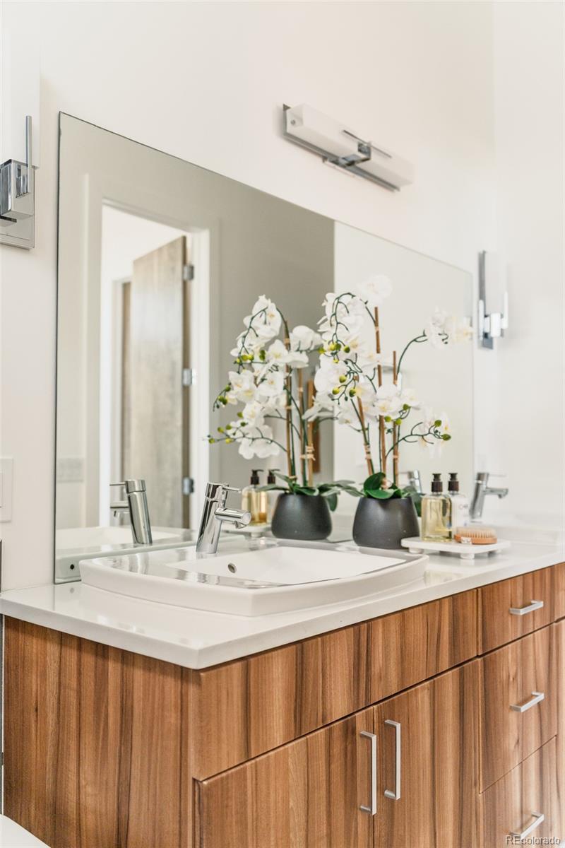 MLS Image #17 for 3444  navajo street 104,denver, Colorado