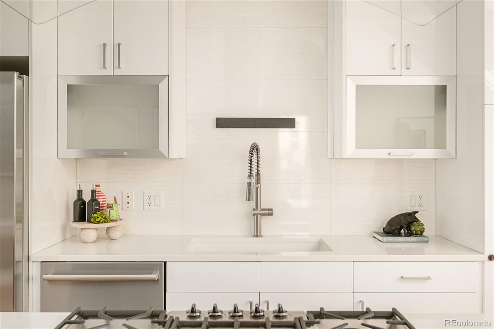 MLS Image #8 for 3444  navajo street 104,denver, Colorado
