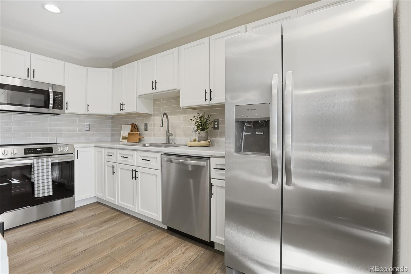MLS Image #7 for 2301 e fremont avenue s10,centennial, Colorado