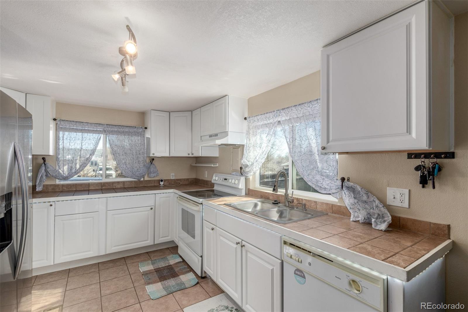 MLS Image #12 for 2631  norwich avenue,pueblo, Colorado