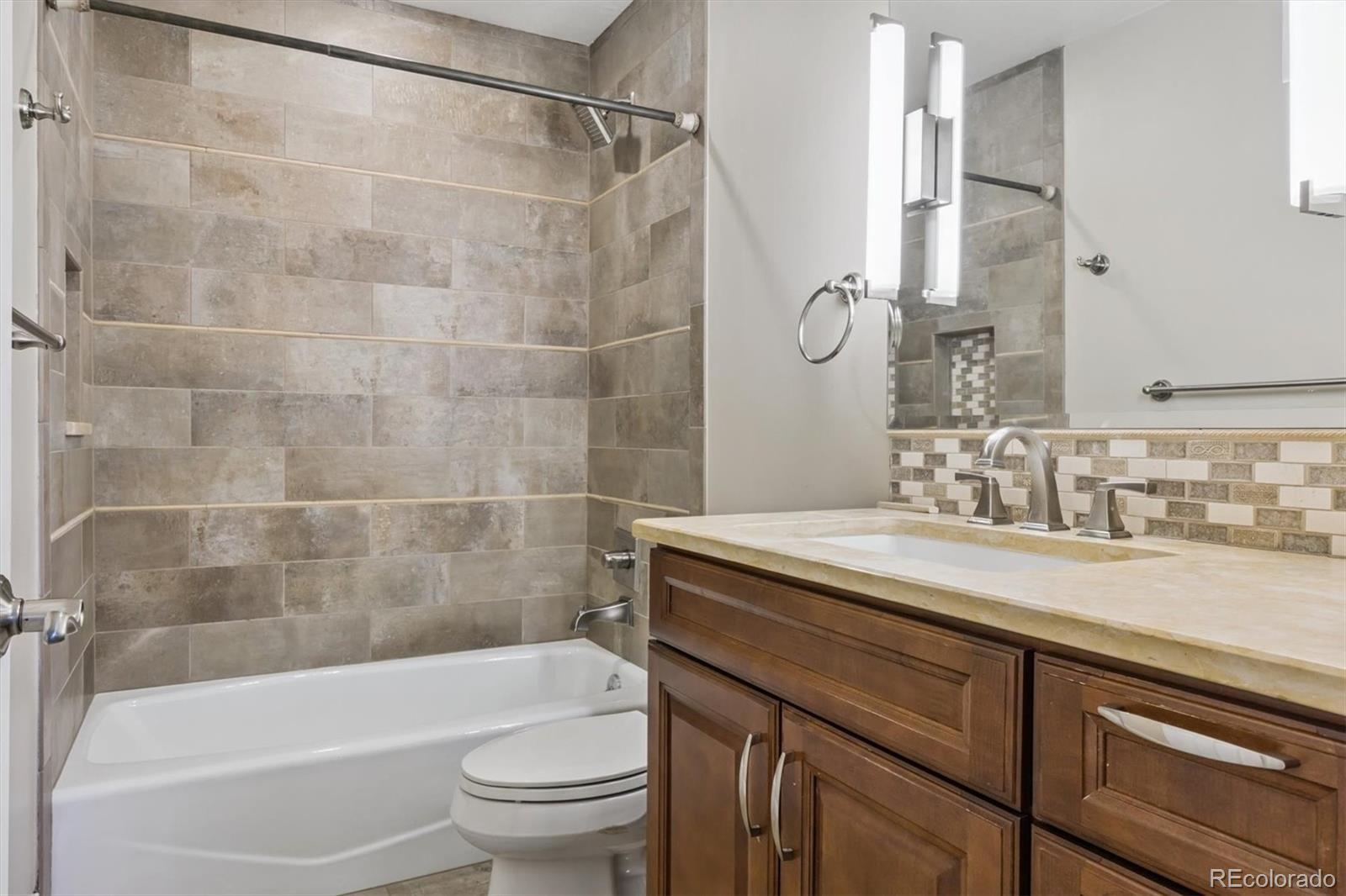 MLS Image #21 for 2800 s university boulevard 2,denver, Colorado