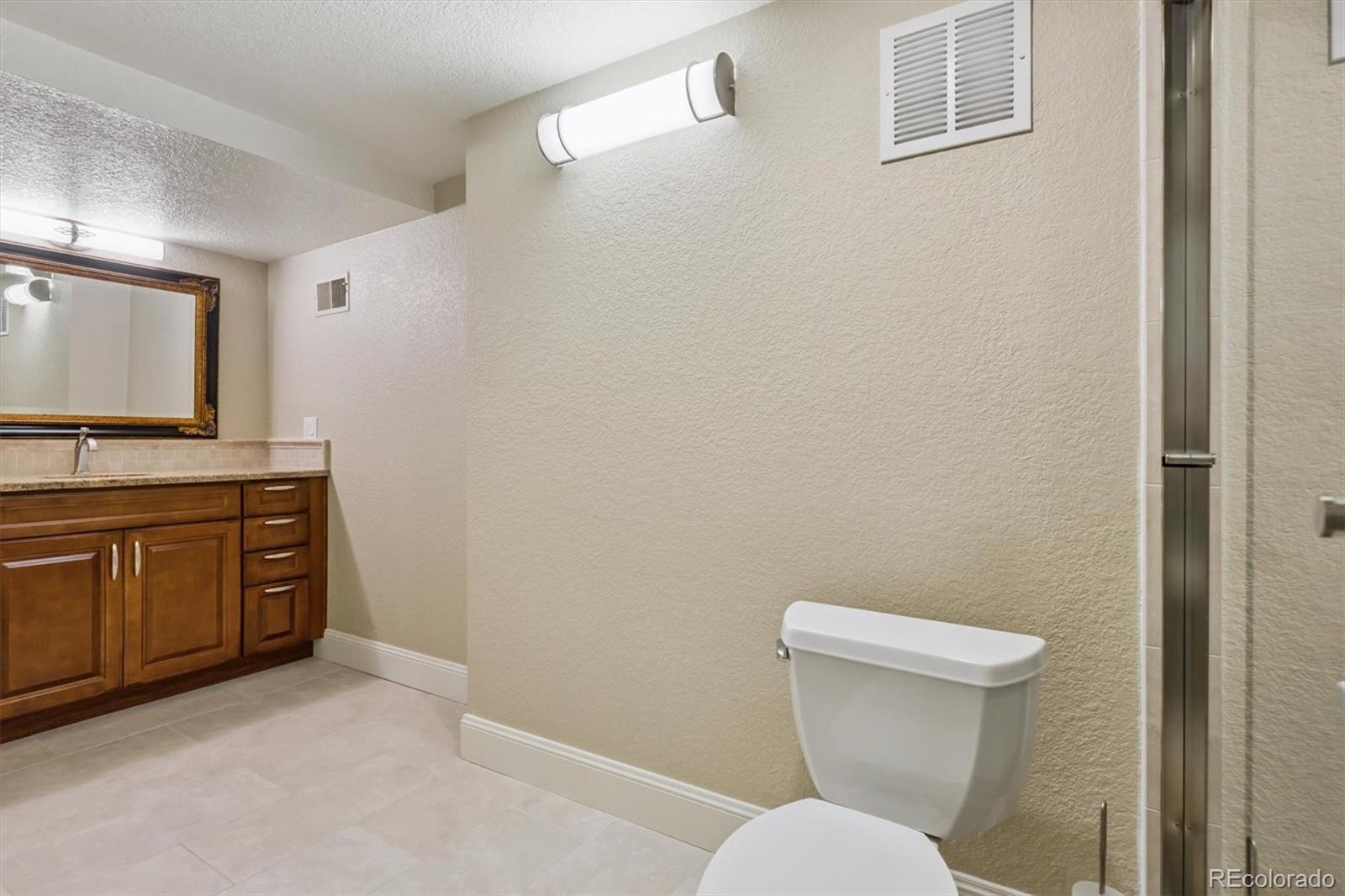 MLS Image #25 for 2800 s university boulevard 2,denver, Colorado