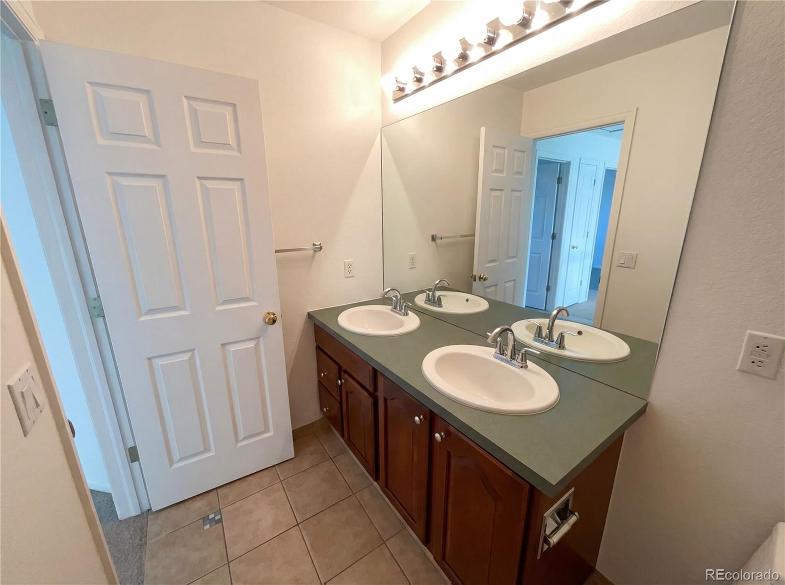 MLS Image #18 for 7243  somerset court,castle pines, Colorado