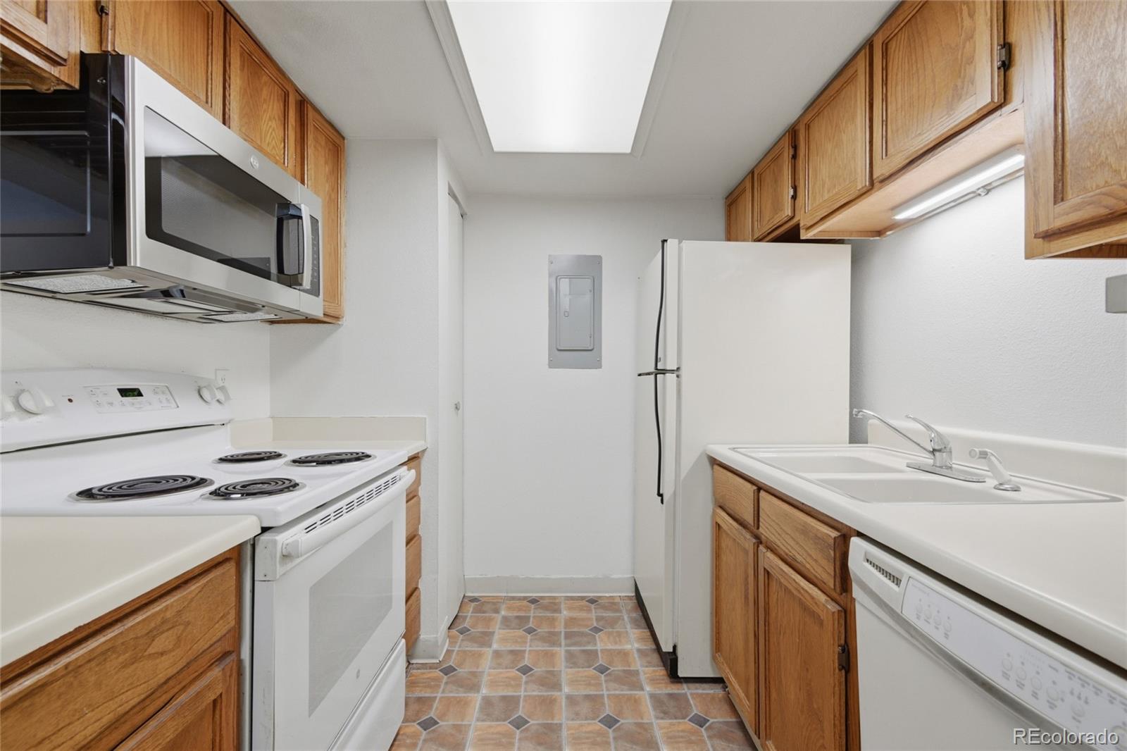 MLS Image #4 for 8335  fairmount drive,denver, Colorado