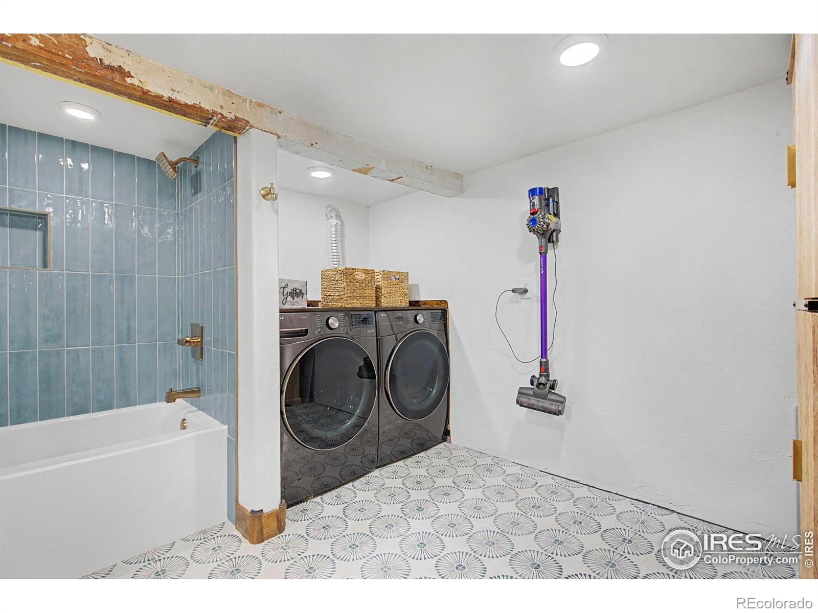 MLS Image #22 for 519 n grant avenue,fort collins, Colorado