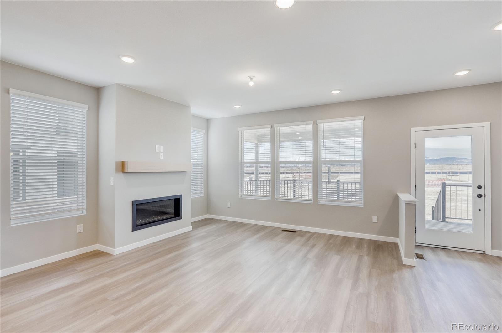 MLS Image #4 for 13244  barefoot lakes parkway,firestone, Colorado