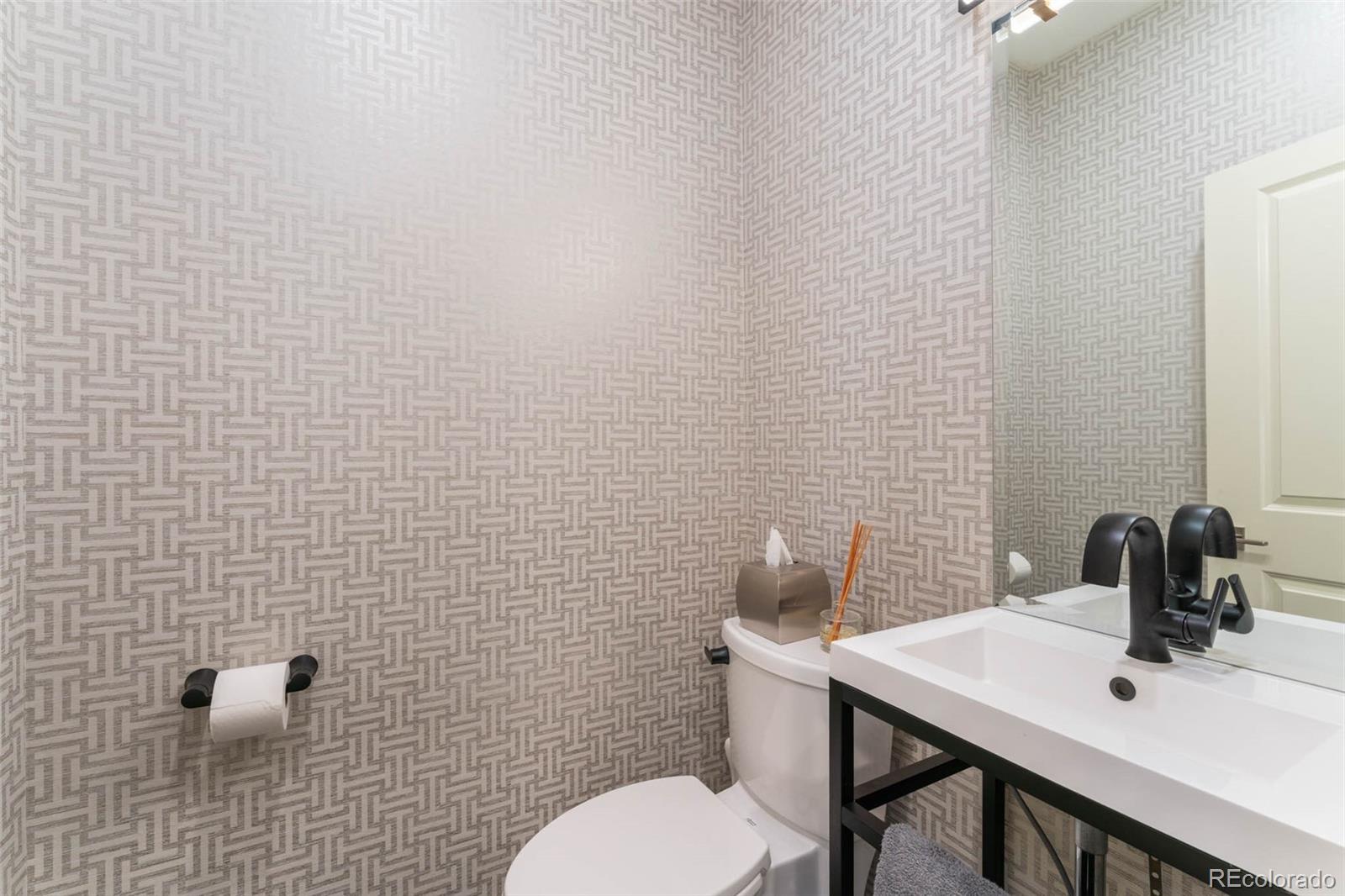 MLS Image #5 for 1370  adams street ,denver, Colorado