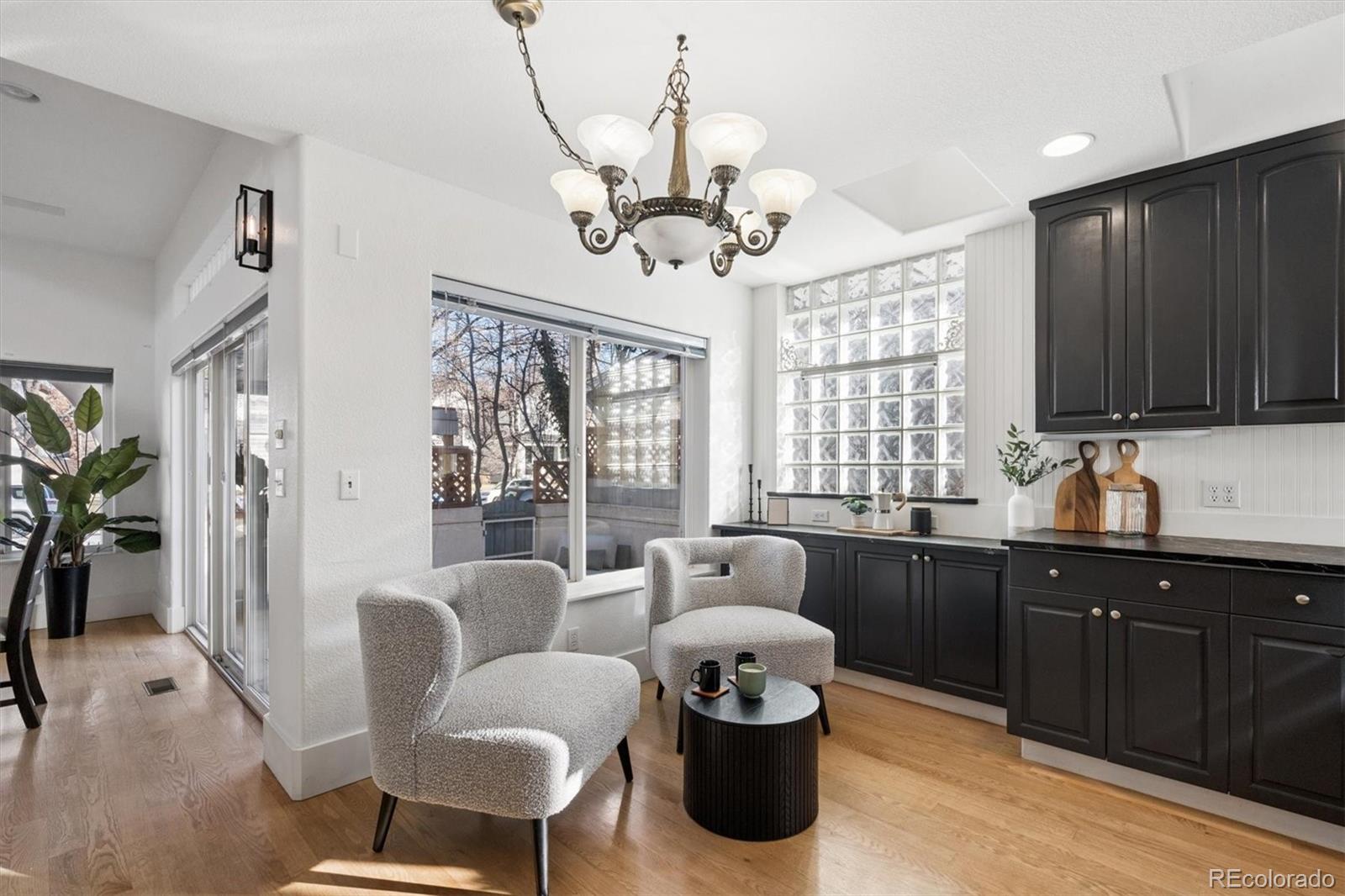 MLS Image #11 for 801 s gilpin street,denver, Colorado